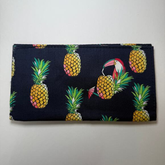 Vera Bradley Toucan Party Cosmetic Case, Turn Lock Wallet, Checkbook Cover Lot - Picture 12 of 13